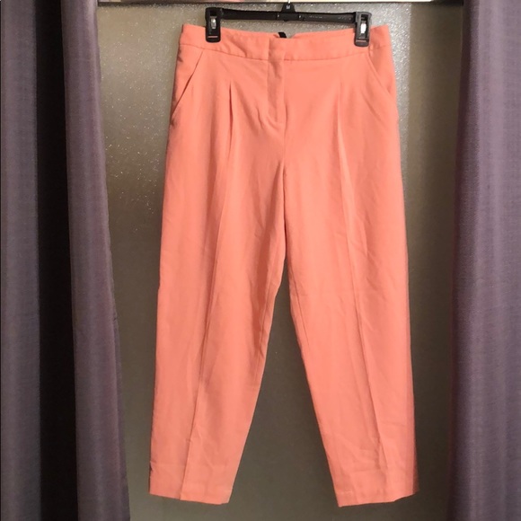 Gorgeous - Picture 1 of 4